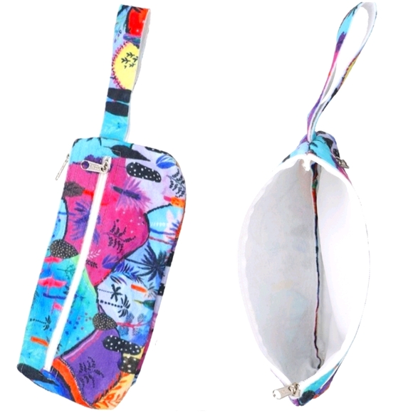 Tropical Print Handcrafted  Large Wristlet - Picture 1 of 6
